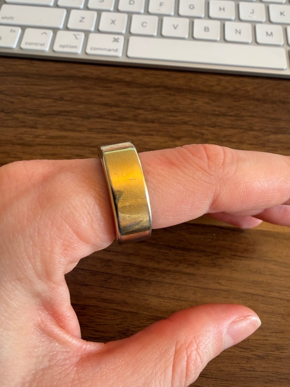 Oura Ring Gen3 Heritage - Gold - Size 8, gently worn works perfect. - Picture 6 of 7